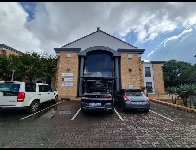 304M² OFFICE TO LET IN SANDTON CENTRAL